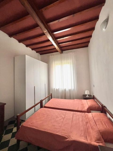 Siena Apartment 2 Parcheggio Privato E Giardino מראה חיצוני תמונה